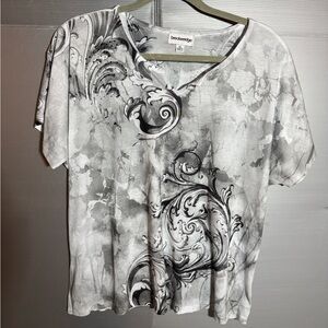 Breckenridge Black and Gray Artistic Short Sleeve Top